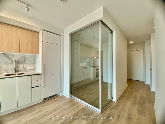 322 - 1100 Sheppard Ave W