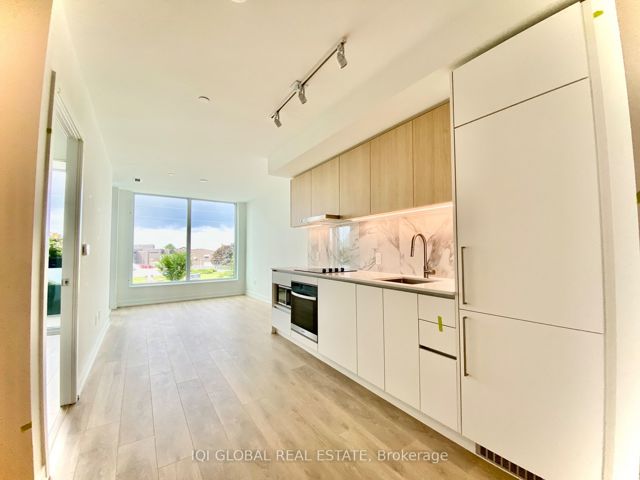 322 - 1100 Sheppard Ave W