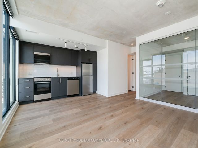 204 - 7 Fairbank Ave