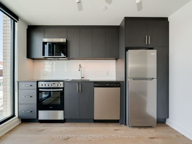 204 - 7 Fairbank Ave