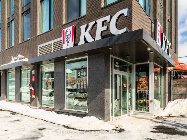 204 - 7 Fairbank Ave