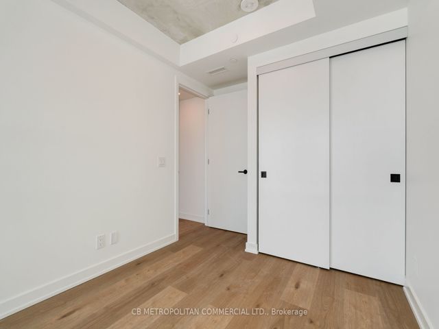 204 - 7 Fairbank Ave