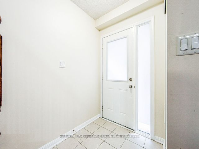 132 - 11 Foundry Ave