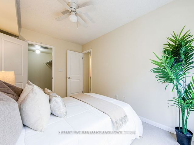 132 - 11 Foundry Ave