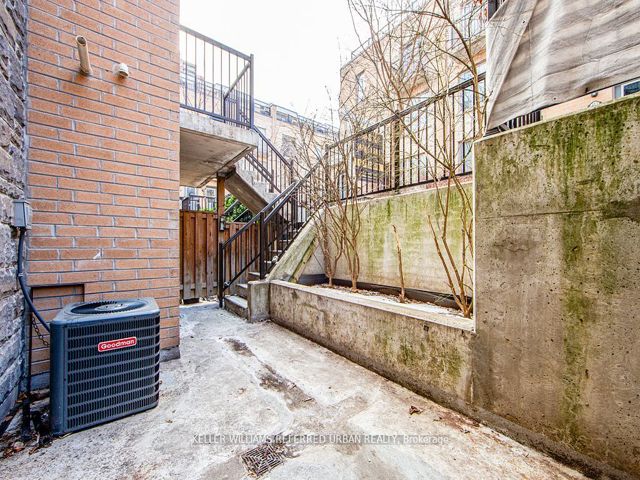 132 - 11 Foundry Ave