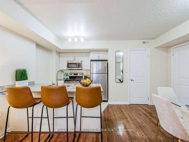 132 - 11 Foundry Ave