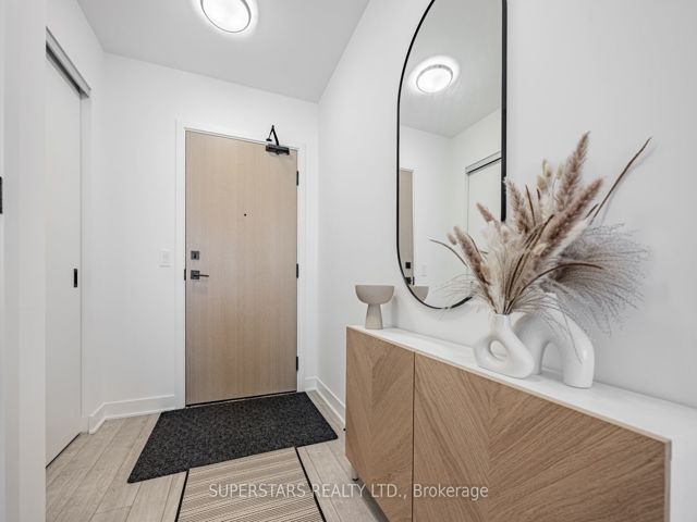 301 - 36 Zorra St