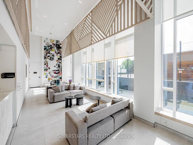 301 - 36 Zorra St