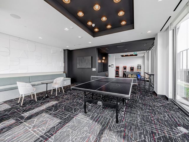 301 - 36 Zorra St