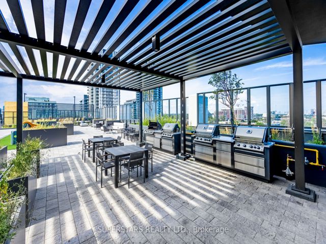 301 - 36 Zorra St