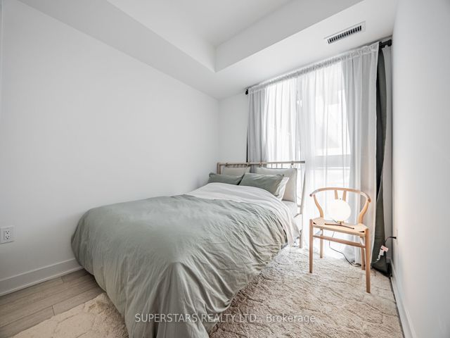301 - 36 Zorra St