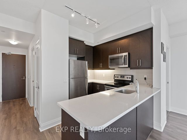 1202 - 15 Zorra St