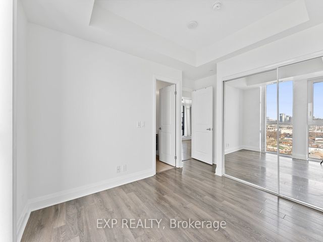 1202 - 15 Zorra St