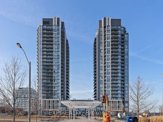 1202 - 15 Zorra St