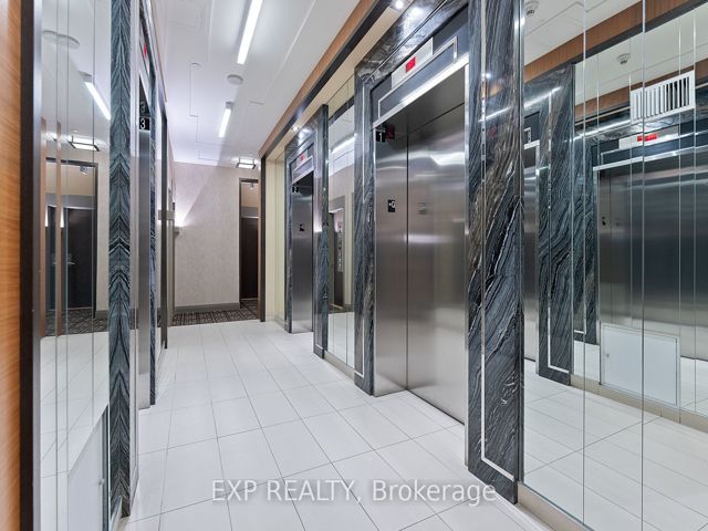 1202 - 15 Zorra St