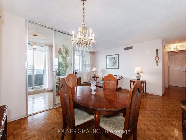 1617 - 15 La Rose Ave