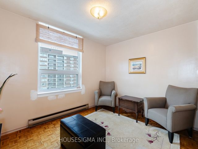 1617 - 15 La Rose Ave