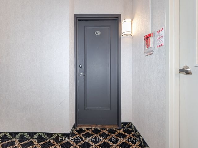 1617 - 15 La Rose Ave