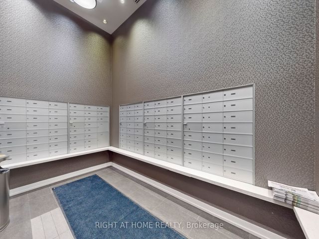 1203 - 5101 Dundas St W