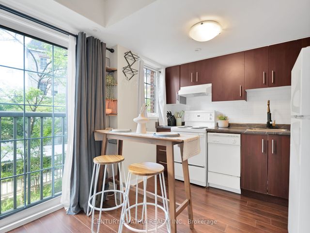 Th94 - 9 Windermere Ave
