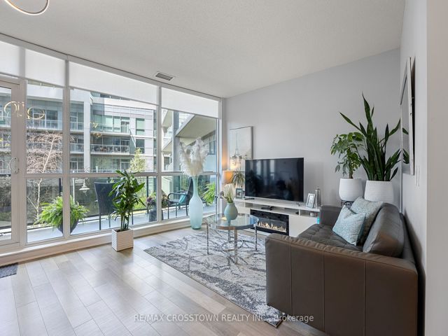 201 - 80 Marine Parade Dr