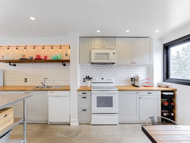2 - 4 Bradbrook Rd