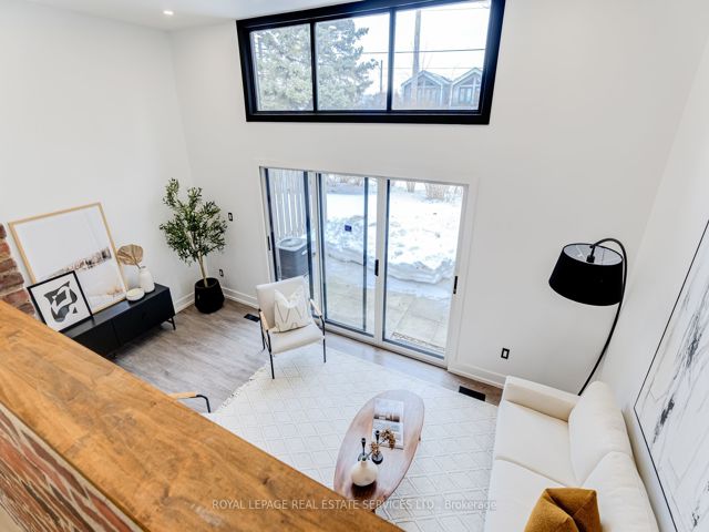 2 - 4 Bradbrook Rd