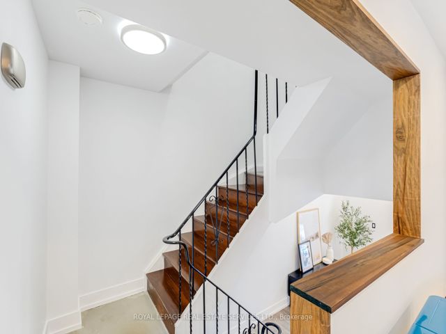 2 - 4 Bradbrook Rd
