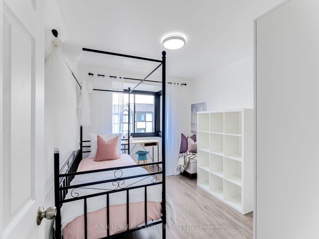 2 - 4 Bradbrook Rd