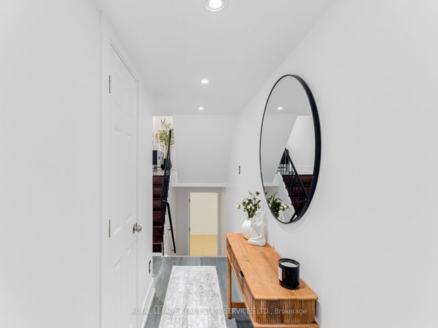 2 - 4 Bradbrook Rd