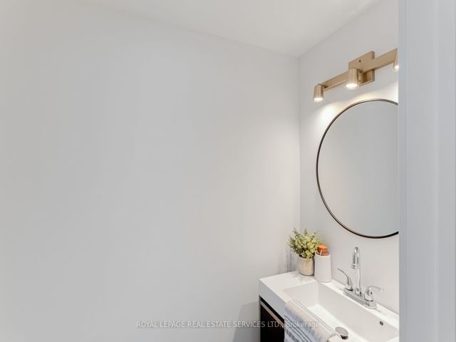 2 - 4 Bradbrook Rd