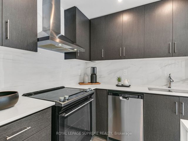 22 - 125 Long Branch Ave
