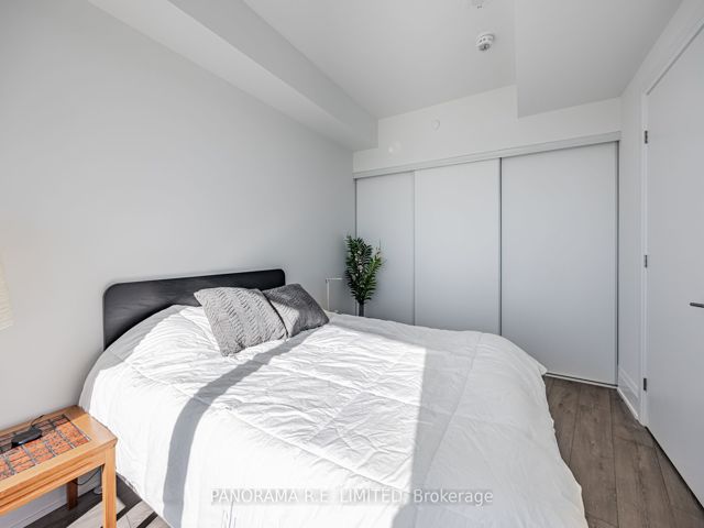 1609 - 20 Brin Dr