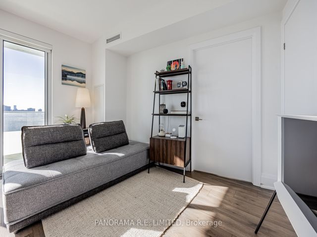 1609 - 20 Brin Dr