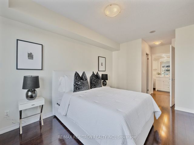 508 - 1403 Royal York Rd