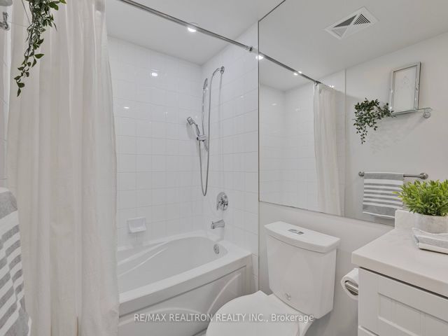 508 - 1403 Royal York Rd