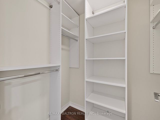 508 - 1403 Royal York Rd