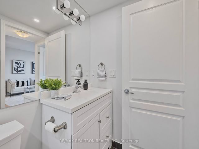 508 - 1403 Royal York Rd