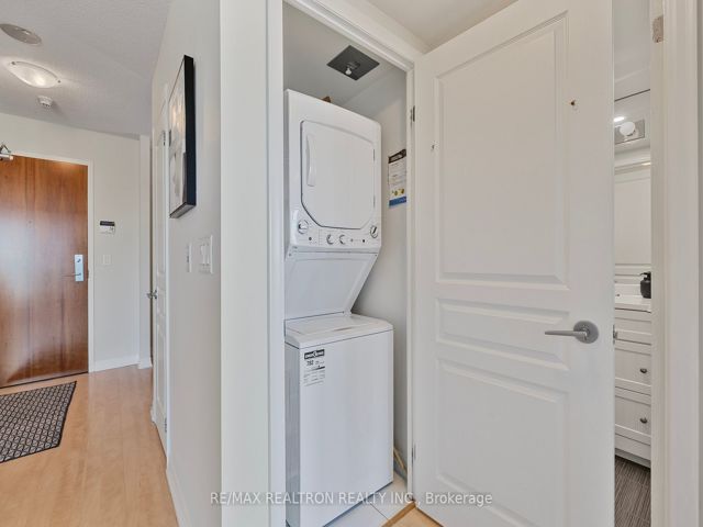 508 - 1403 Royal York Rd
