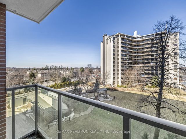 508 - 1403 Royal York Rd