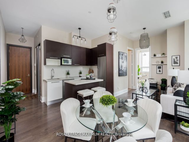 206 - 36 Park Lawn Rd