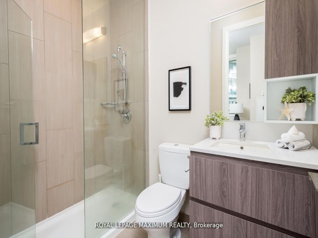 206 - 36 Park Lawn Rd