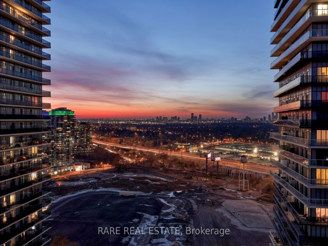 2708 - 59 Annie Craig Dr