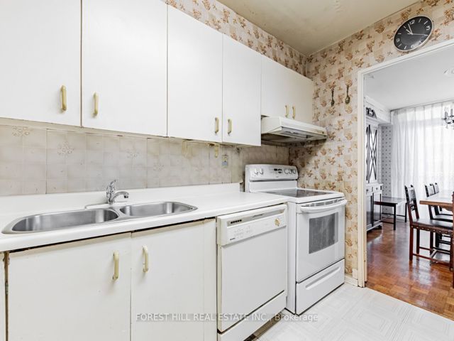 2009 - 360 Ridelle Ave