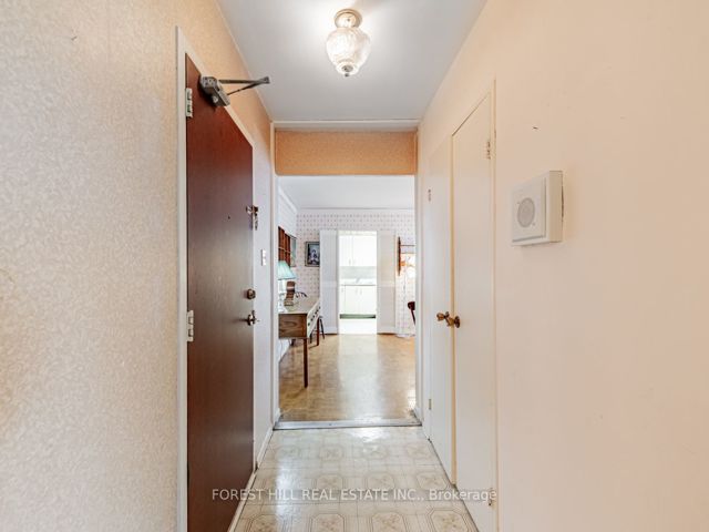 2009 - 360 Ridelle Ave