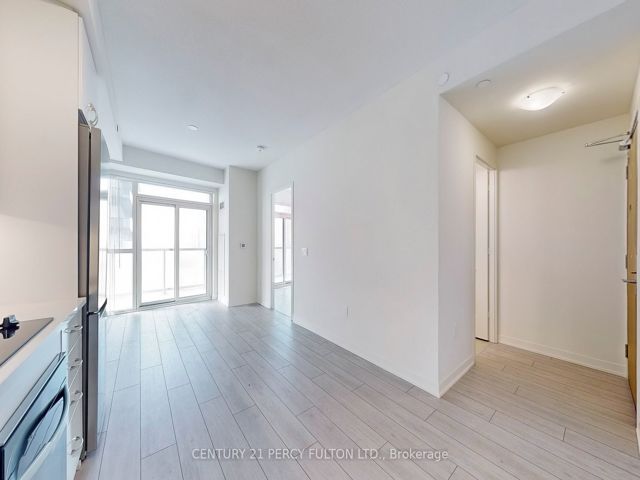 1907 - 38 Annie Craig Dr W
