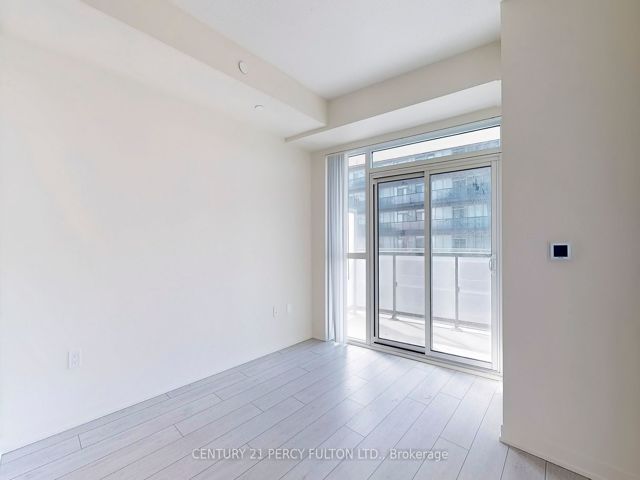 1907 - 38 Annie Craig Dr W