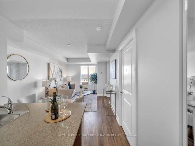 2111 - 6 Eva Rd