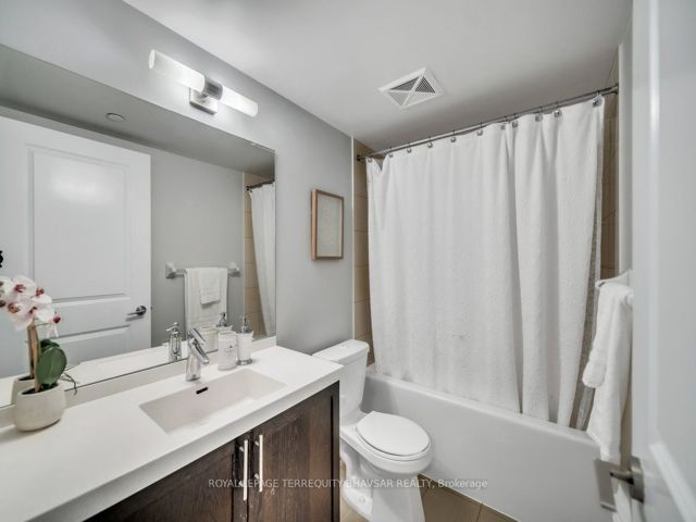 2111 - 6 Eva Rd