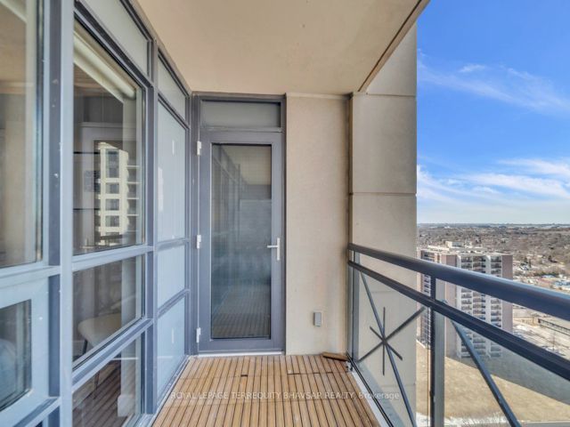 2111 - 6 Eva Rd